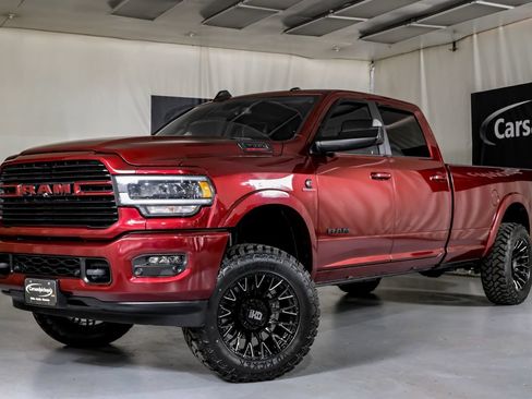 Used 2020 RAM 2500 Laramie w/ Night Edition AWD/4WD image 5