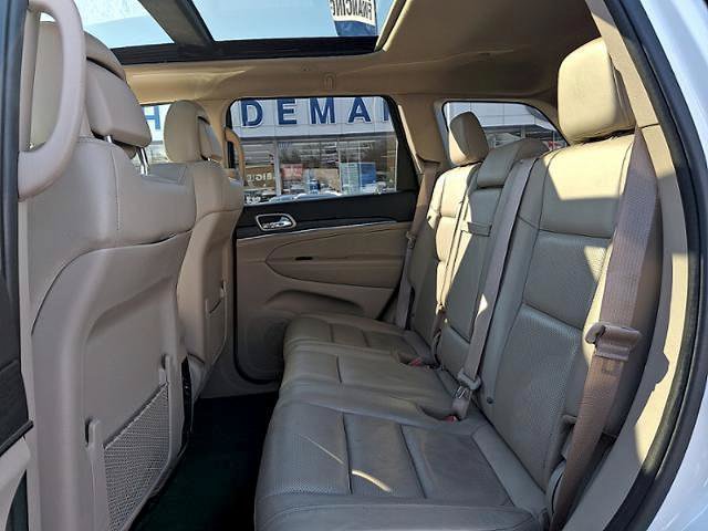 Used 2021 Jeep Grand Cherokee Limited w/ Luxury Group II AWD/4WD image 11
