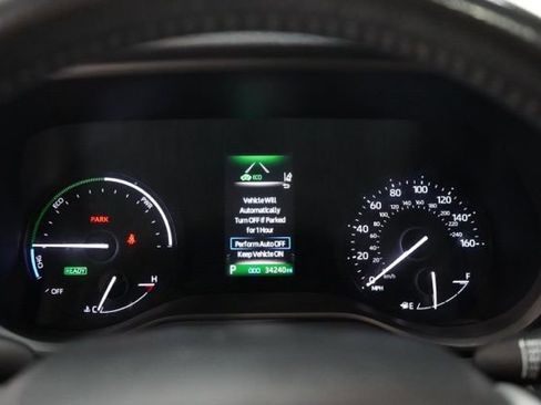 Used 2021 Toyota Sienna XLE image 24