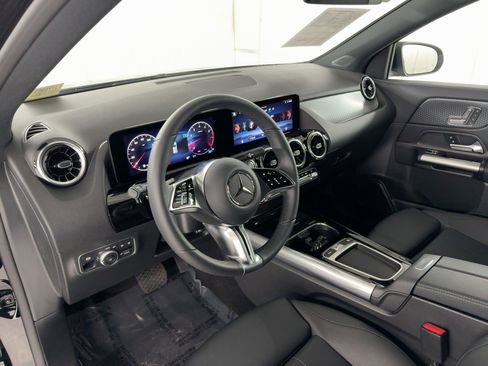 Certified 2026 Mercedes-Benz GLA 250 image 4