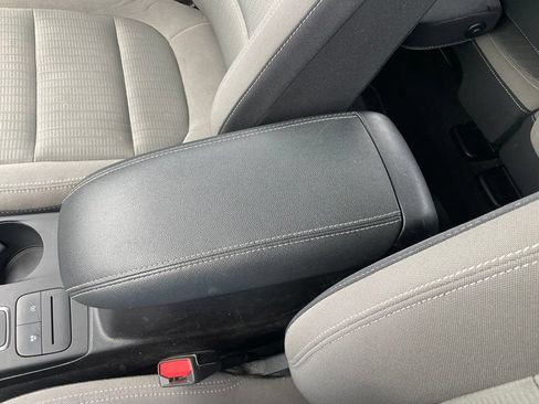 Used 2020 Ford Escape S AWD/4WD image 35