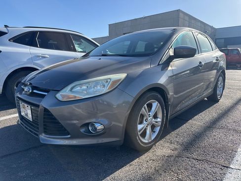 Used 2012 Ford Focus SE FWD image 1