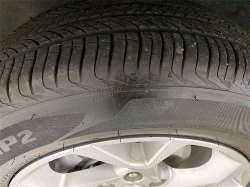 Used 2024 Chevrolet Trax LS w/ LS Convenience Package image 23