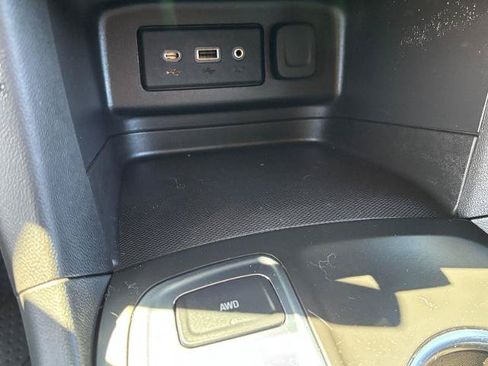 Used 2021 Chevrolet Equinox LT AWD/4WD image 28