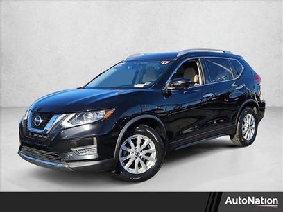 Used 2017 Nissan Rogue SV w/ SV Premium Package