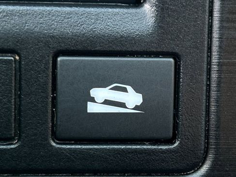 Used 2018 Subaru Legacy 3.6R Limited AWD/4WD image 43