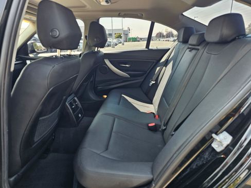 Used 2018 BMW 320i xDrive Sedan AWD/4WD image 16