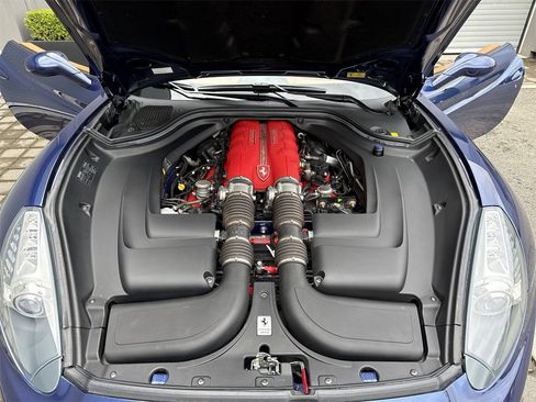 Used 2013 Ferrari California Base image 25
