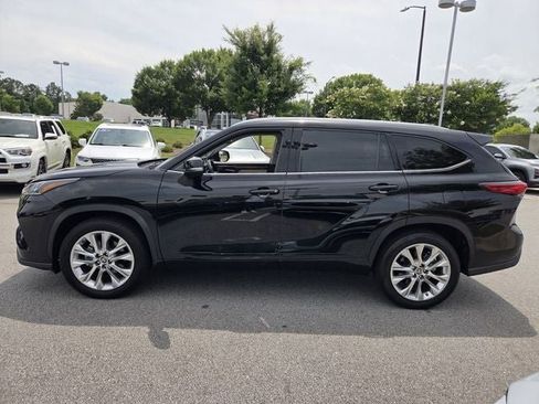 Used 2020 Toyota Highlander Limited FWD image 5