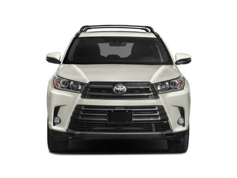 Used 2019 Toyota Highlander XLE AWD/4WD image 4