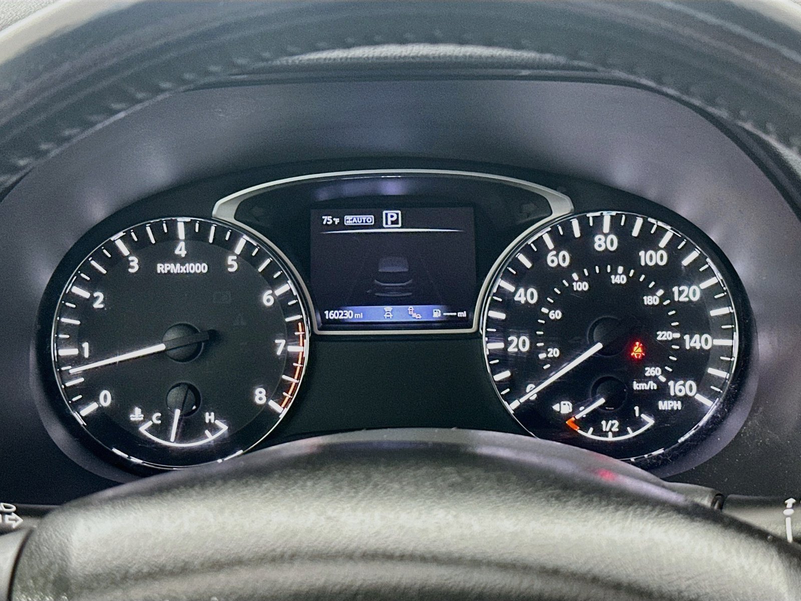 Used 2017 Nissan Pathfinder Platinum AWD/4WD image 12