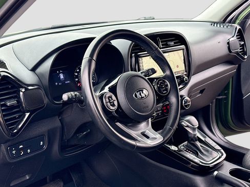 Used 2020 Kia Soul EX image 4