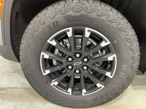 Used 2026 Chevrolet Traverse Z71 w/ Driver Confidence Package image 10