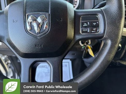 Used 2014 RAM 2500 SLT image 17