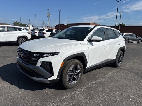 New 2026 Hyundai Tucson SEL image 3