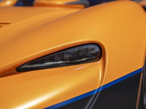 Used 2021 McLaren Elva RWD image 36