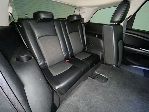 Used 2020 Dodge Journey Crossroad image 23