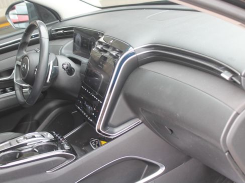 Used 2022 Hyundai Tucson Limited FWD image 20