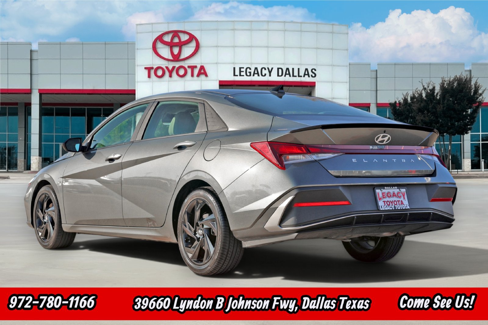 Used 2026 Hyundai Elantra Sport FWD image 7