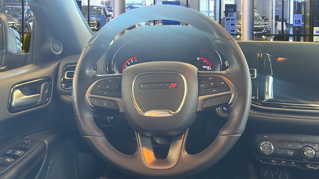 Used 2022 Dodge Durango SXT w/ Blacktop Package AWD/4WD image 22