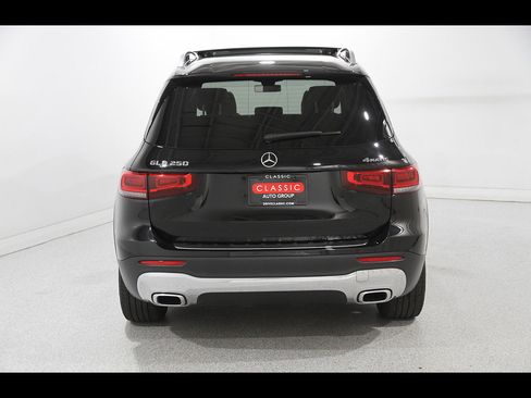 Used 2020 Mercedes-Benz GLB 250 4MATIC image 20