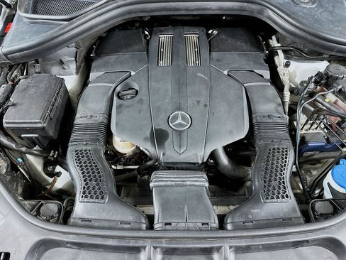 Used 2017 Mercedes-Benz GLS 450 4MATIC image 36