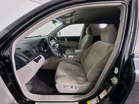 Used 2013 Toyota Highlander Plus image 13