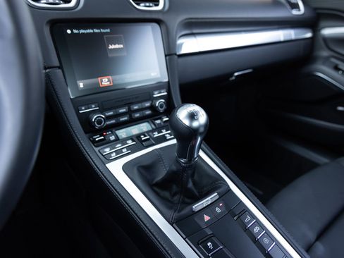 Certified 2025 Porsche 718 Cayman image 18