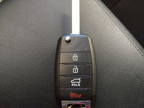 Used 2018 Kia Sorento AWD image 32