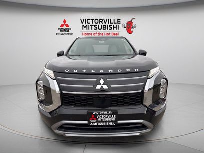Used 2025 Mitsubishi Outlander SE