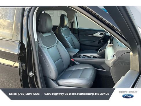 New 2026 Ford Explorer Active w/ Active Comfort Package RWD image 4