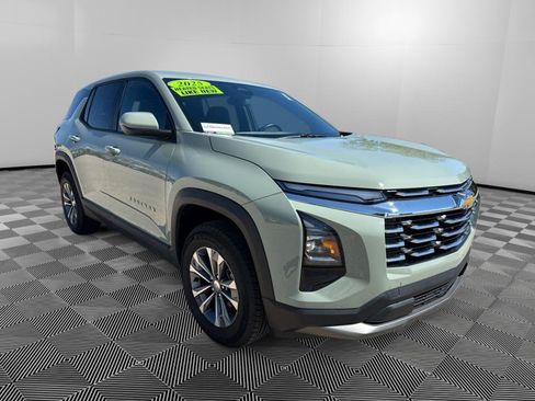 Used 2025 Chevrolet Equinox LT AWD/4WD image 6