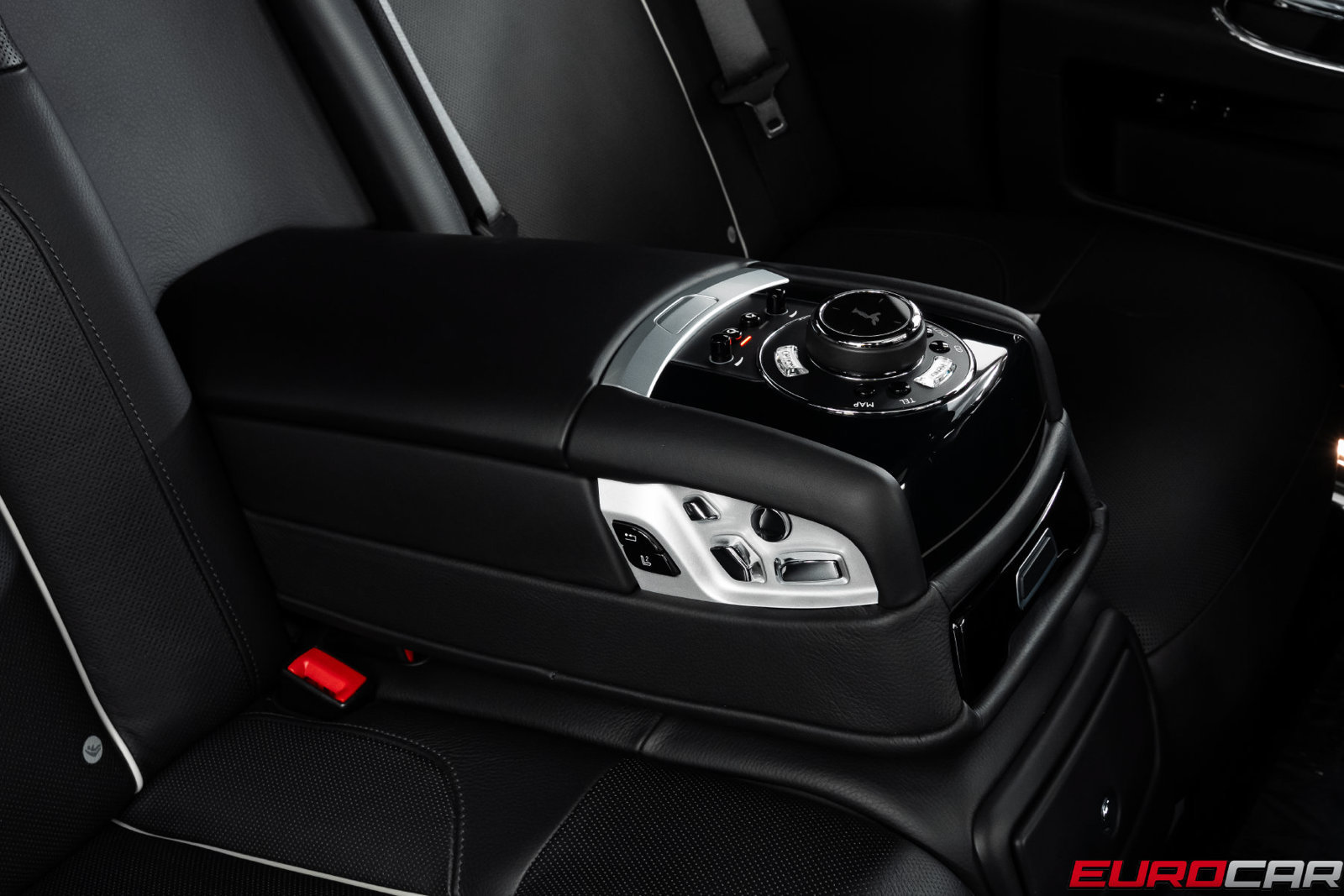 Used 2014 Rolls-Royce Ghost RWD image 40