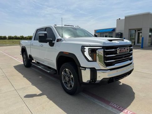 Used 2026 GMC Sierra 2500 SLT w/ SLT Premium Package AWD/4WD image 2