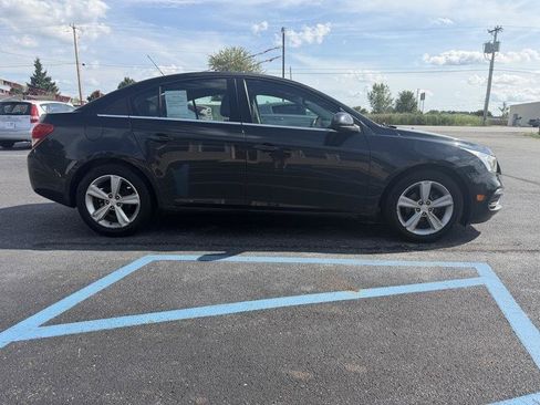Used 2015 Chevrolet Cruze LT FWD image 10