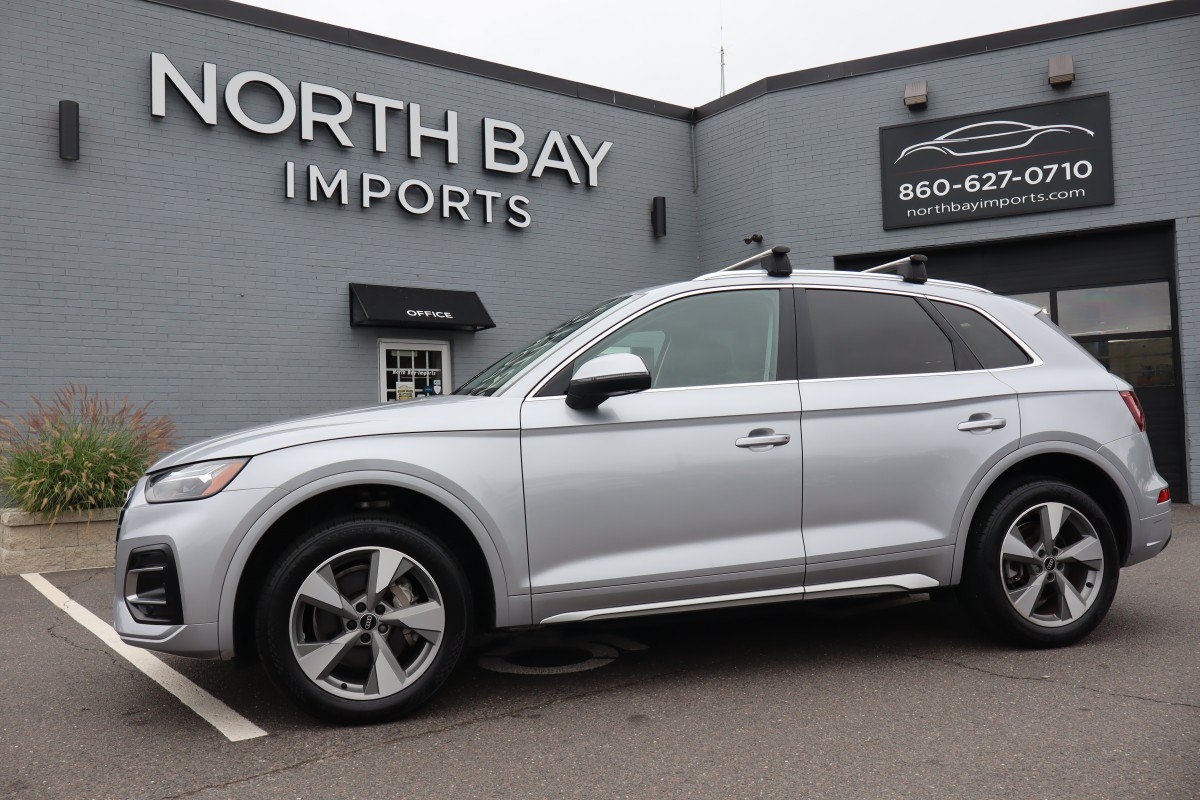 Used 2023 Audi Q5 2.0T Premium Plus w/ Premium Plus Package AWD/4WD image 2