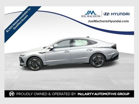 New 2026 Hyundai Sonata SEL image 1