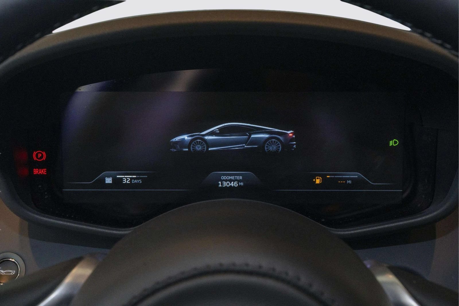 Used 2023 McLaren GT RWD image 22