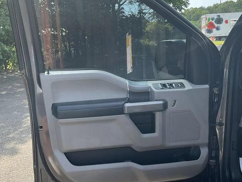 Used 2020 Ford F150 XLT w/ Equipment Group 302A Luxury AWD/4WD image 23