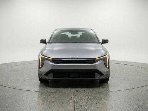Used 2025 Kia K4 FWD image 2