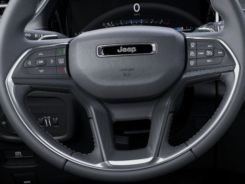 New 2025 Jeep Grand Cherokee L Altitude image 19