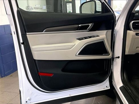 Used 2023 Kia Telluride S w/ S Sunroof Package AWD/4WD image 9