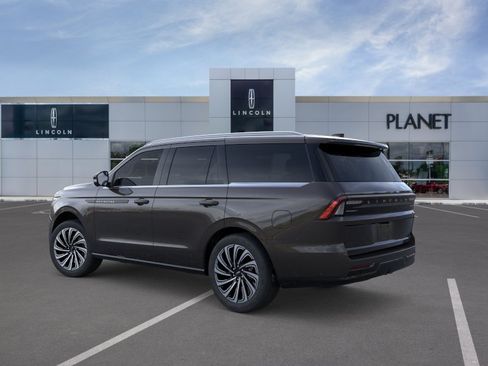 New 2026 Lincoln Navigator Black Label AWD/4WD image 4