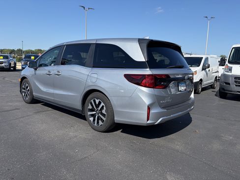 Used 2026 Honda Odyssey EX-L image 5