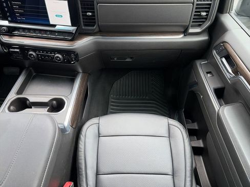 Used 2025 Chevrolet Silverado 3500 LT w/ All Star Edition AWD/4WD image 13