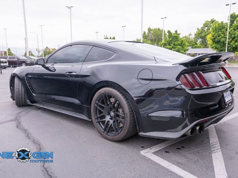 Used 2016 Ford Mustang Shelby GT350 w/ Track Package RWD image 5