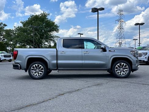 New 2026 GMC Sierra 1500 Denali w/ Denali Reserve Package AWD/4WD image 3