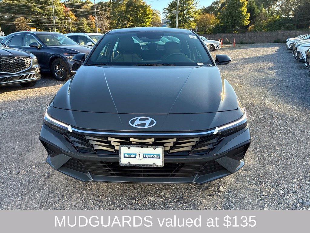 New 2026 Hyundai Elantra SEL Sport FWD image 2