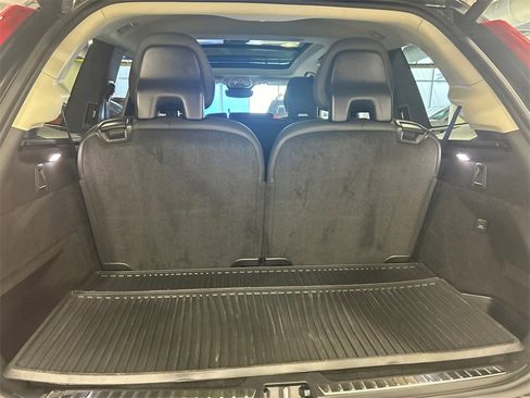 Certified 2024 Volvo XC90 B6 Plus image 27