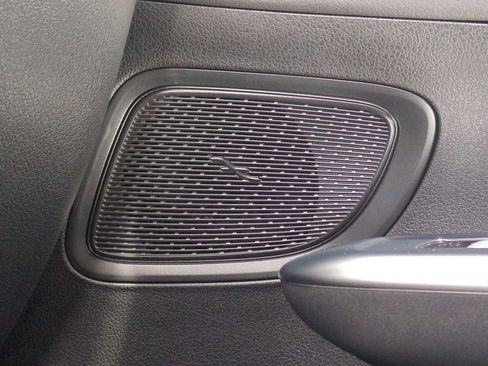 New 2025 Mercedes-Benz C 300 4MATIC Sedan image 31